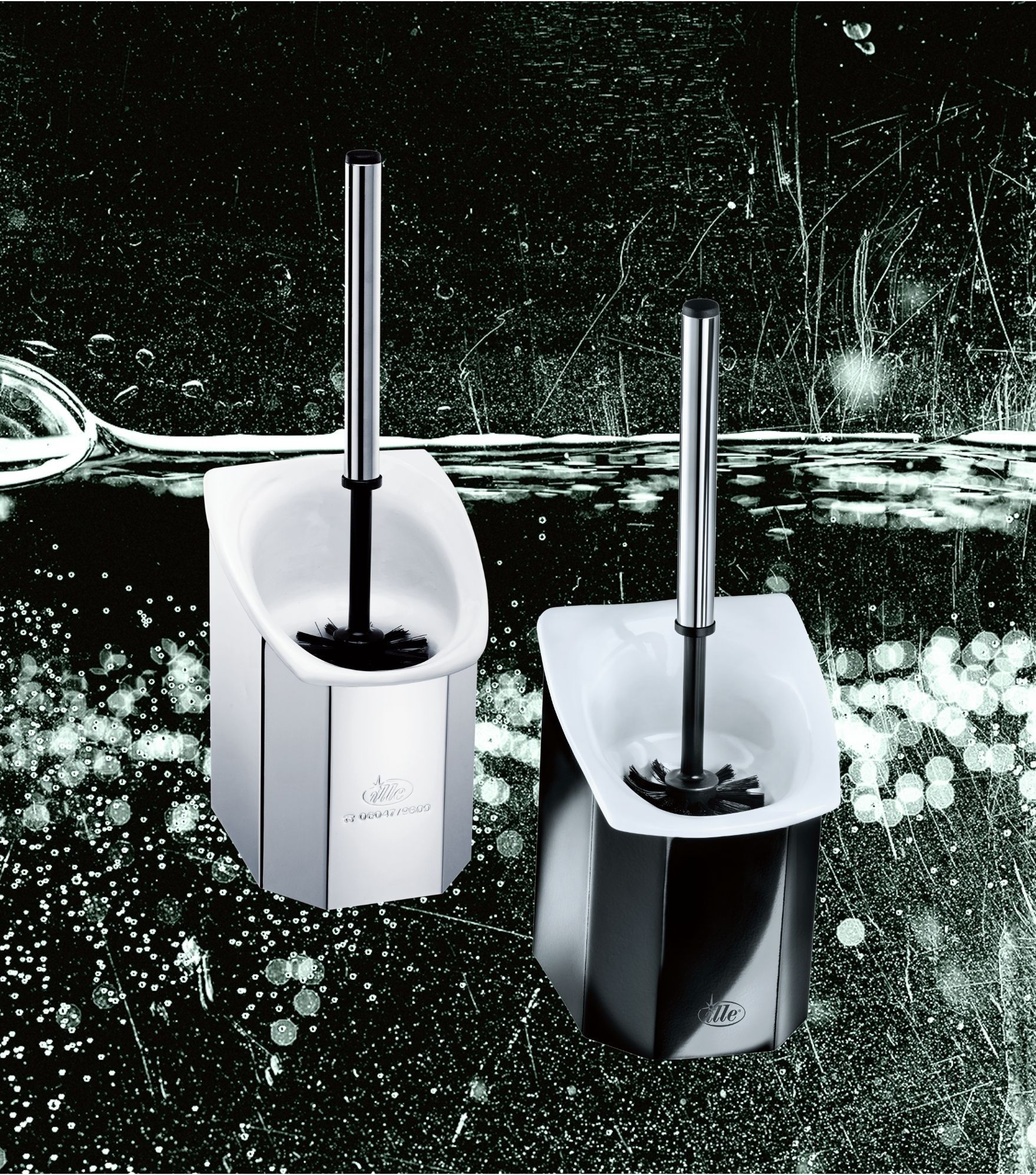 Polly Dolly in chrome and black