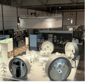 Tentoonstelling van Ille op een beurs