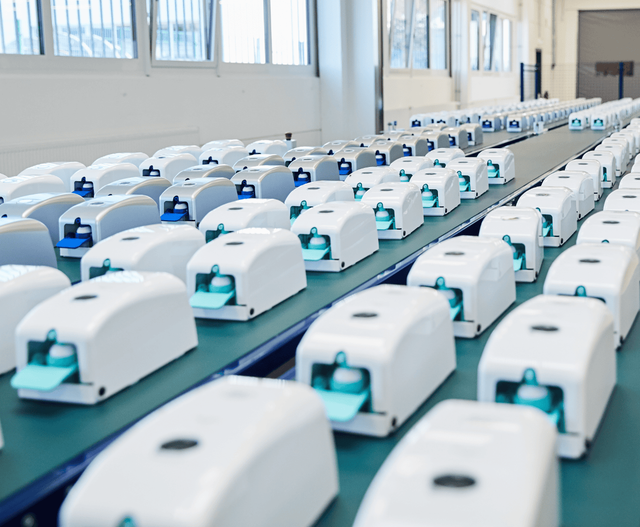 Veel Clean Attack-apparaten op de productielijn